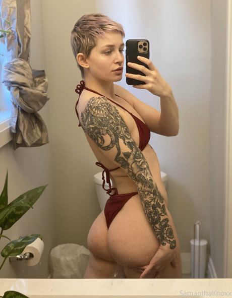 Nacktes geleaktes OnlyFans-Foto von Samanthaknoxxoxo