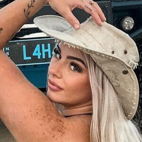 Nacktes geleaktes OnlyFans-Foto von Xopeaches