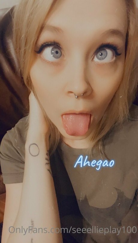 Nacktes geleaktes OnlyFans-Foto von Seeellieplay100