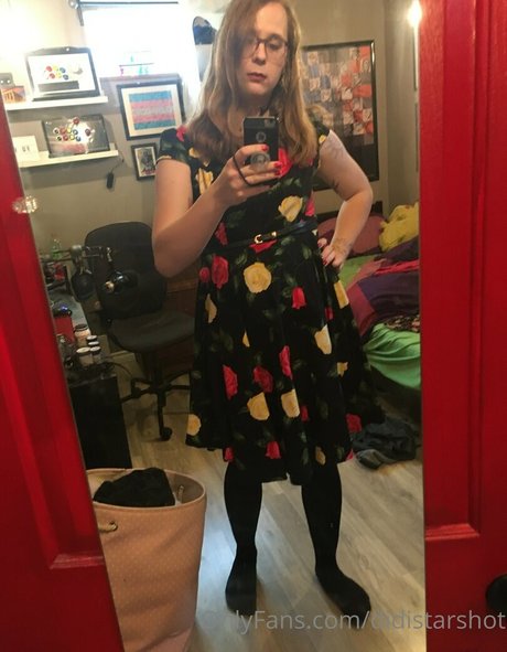 Nacktes geleaktes OnlyFans-Foto von Didistarshot