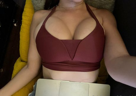 Nacktes geleaktes OnlyFans-Foto von Idiotcatgirl