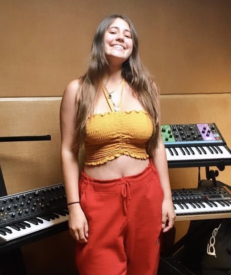 Nacktes geleaktes OnlyFans-Foto von Lia Marie Johnson