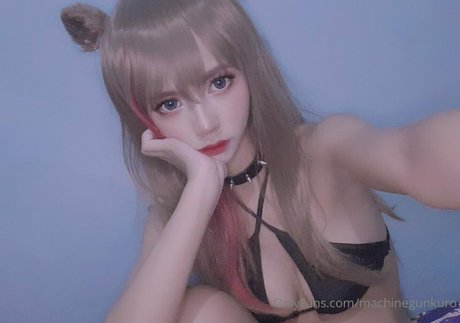 Nacktes geleaktes OnlyFans-Foto von Machinegunkuro
