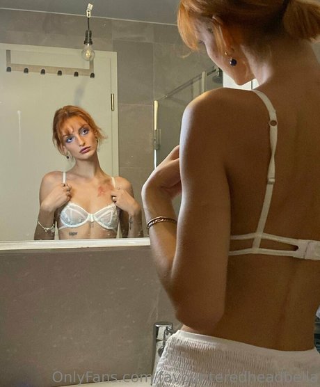 Favouriteredheadbella