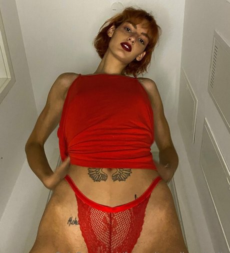 Nacktes geleaktes OnlyFans-Foto von Favouriteredheadbella