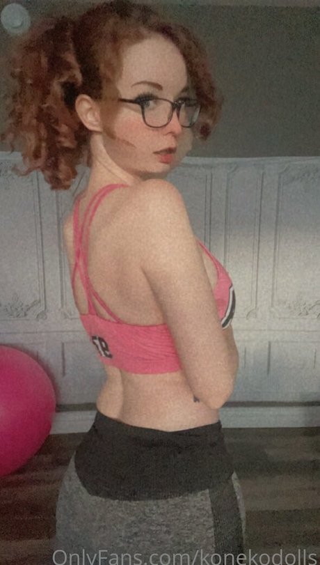 Nacktes geleaktes OnlyFans-Foto von Konekofixations