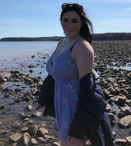 Nacktes geleaktes OnlyFans-Foto von Kenzie A