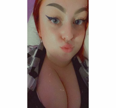 Nacktes geleaktes OnlyFans-Foto von Destinee C