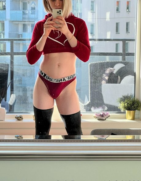 Nacktes geleaktes OnlyFans-Foto von Sinful4000