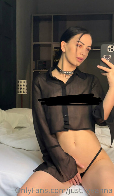 Nacktes geleaktes OnlyFans-Foto von Justivvanna