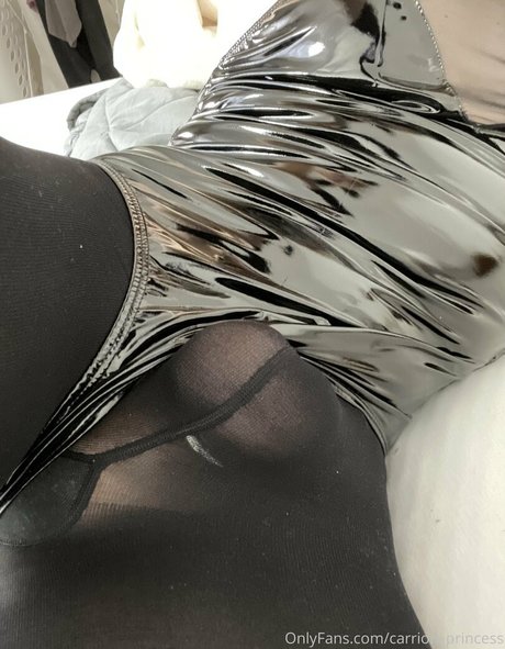 Nacktes geleaktes OnlyFans-Foto von Carrionprincess