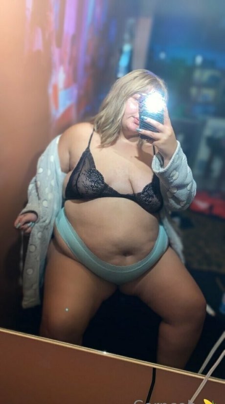 Nacktes geleaktes OnlyFans-Foto von Plussizebrattt2