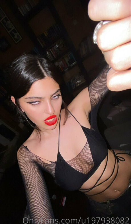 Nacktes geleaktes OnlyFans-Foto von Desirebunny