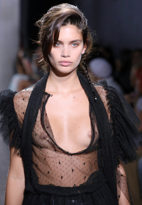 Nacktes geleaktes OnlyFans-Foto von Sara Sampaio