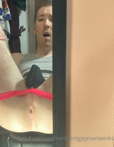 Nacktes geleaktes OnlyFans-Foto von Northerngaymertwinks