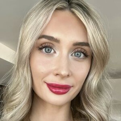 Nacktes geleaktes OnlyFans-Foto von Emma Amelia