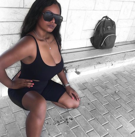 Nacktes geleaktes OnlyFans-Foto von Justnati