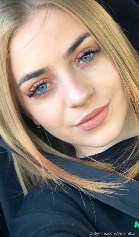 Nacktes geleaktes OnlyFans-Foto von Veronikait