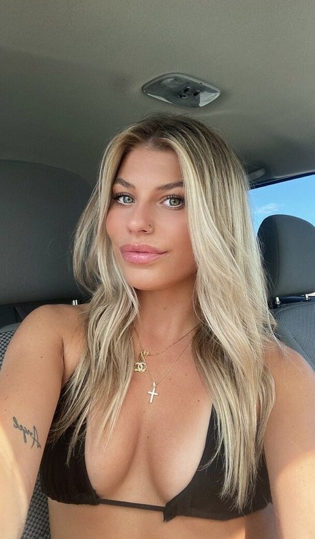 Nacktes geleaktes OnlyFans-Foto von Kyliefoland
