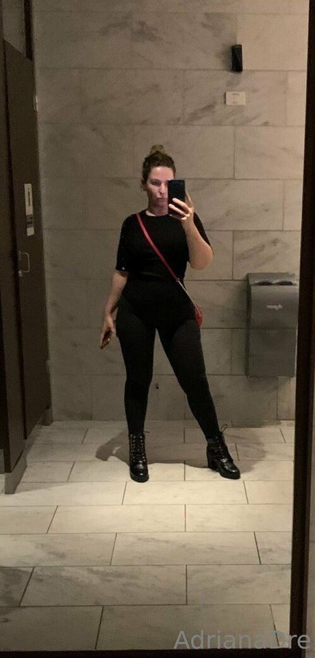 Adrianadrethemasseuse