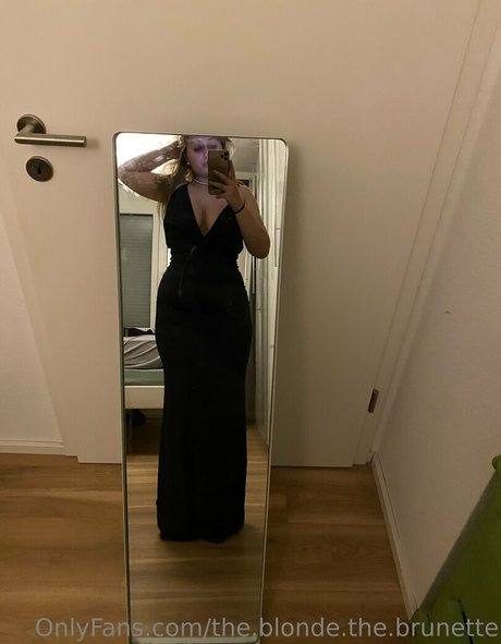 Theblondethebrunette