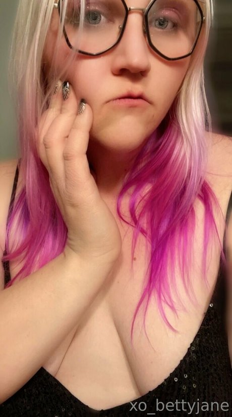 Nacktes geleaktes OnlyFans-Foto von Xobettyjane