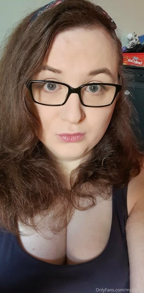 Nacktes geleaktes OnlyFans-Foto von Mzcatieb