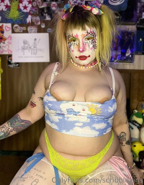 Nacktes geleaktes OnlyFans-Foto von Scribblelegs