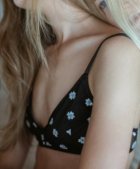 Cait Del Mar