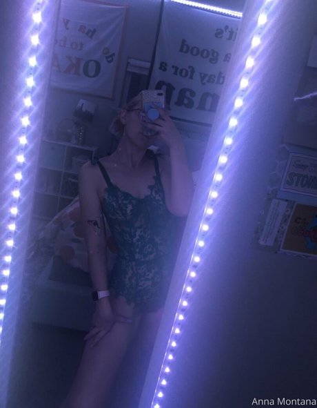 Nacktes geleaktes OnlyFans-Foto von Anna1001