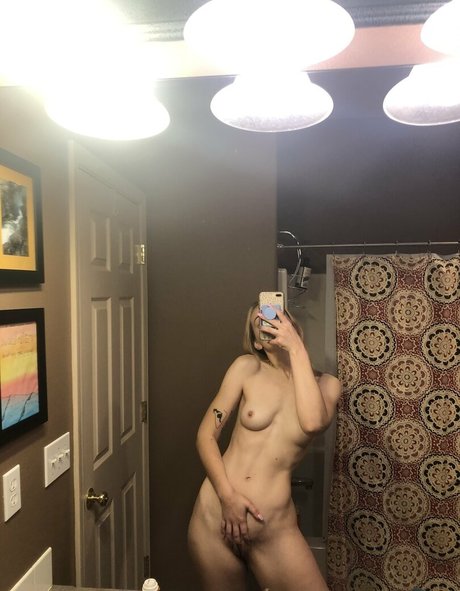 Nacktes geleaktes OnlyFans-Foto von Anna1001